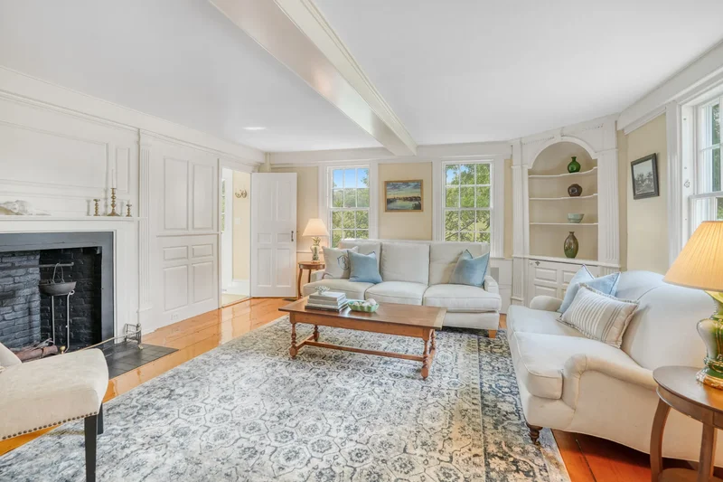 31 Lamberts Cove Road, Vineyard Haven, MA 02568, West Tisbury, Massachusetts, United States. - Photo 14