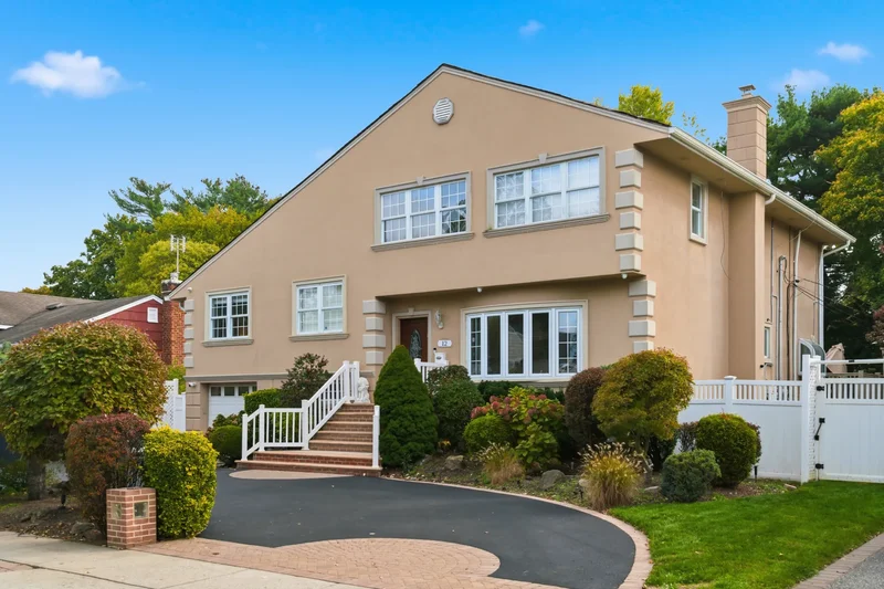 12 Flo Drive, Syosset, NY 11791, Syosset, New York, United States. - Photo 12