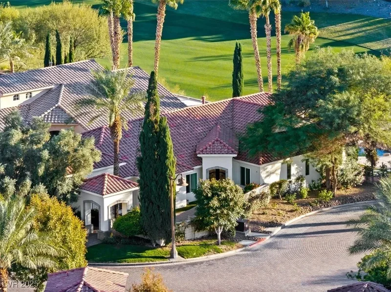 9 Via Paradiso Street, Henderson, NV 89011, Henderson, Nevada, United States. - Photo 9