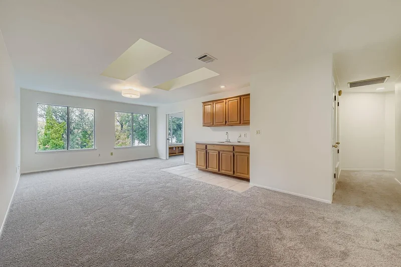 11002 Pebble Garden LN, Austin, Texas, United States. - Photo 17