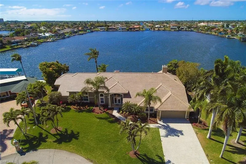 4902 SW 5th PL, CAPE CORAL, FL 33914, Cape Coral, Florida, United States. - Photo 27
