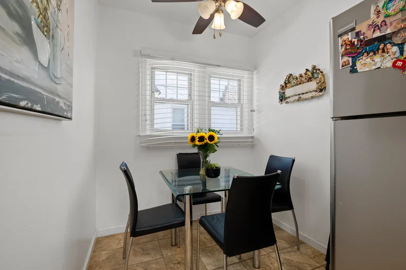 19 Teneyck Ave, Valley Stream, NY 11580, Valley Stream, New York, United States. - Photo 27