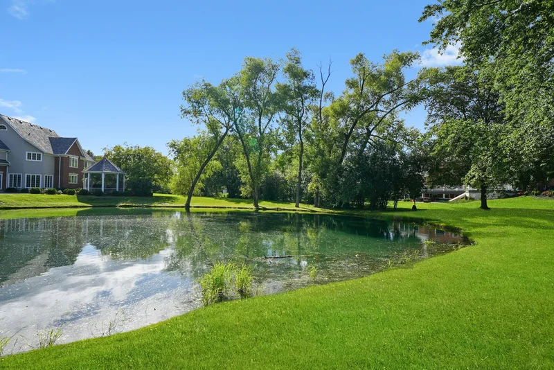15 S Wynstone Drive , North Barrington, IL 60010, Barrington Hills, Illinois, United States. - Photo 15