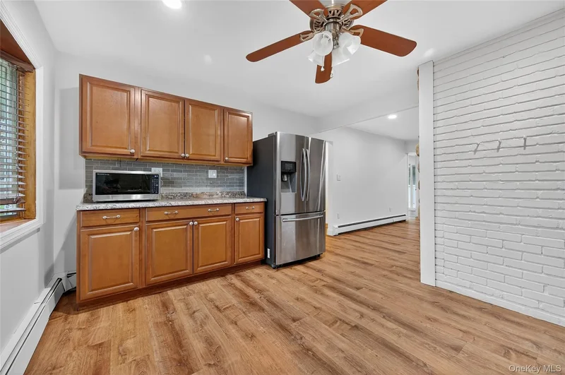 7 Lowland Road, Levittown, NY 11756, Levittown, New York, United States. - Photo 5