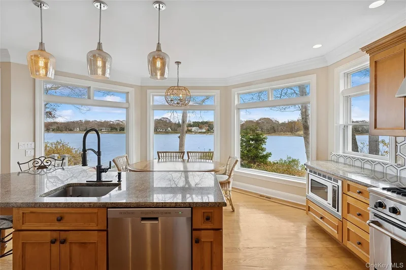 4075 Stillwater Avenue, Cutchogue, New York, United States. - Photo 5