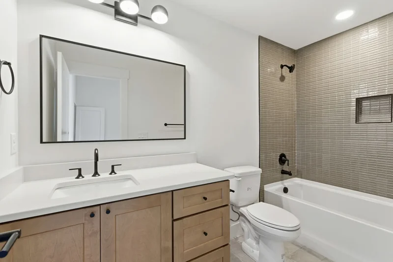 1020 W Kirkland Ave A, Nashville, Tennessee, United States. - Photo 14
