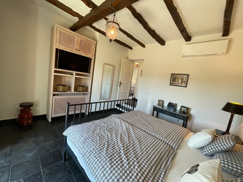 San José Ibiza: exclusive hilltop retreat, 6 bedrooms, 6 bathrooms 3 volumes luxury panoramic views.