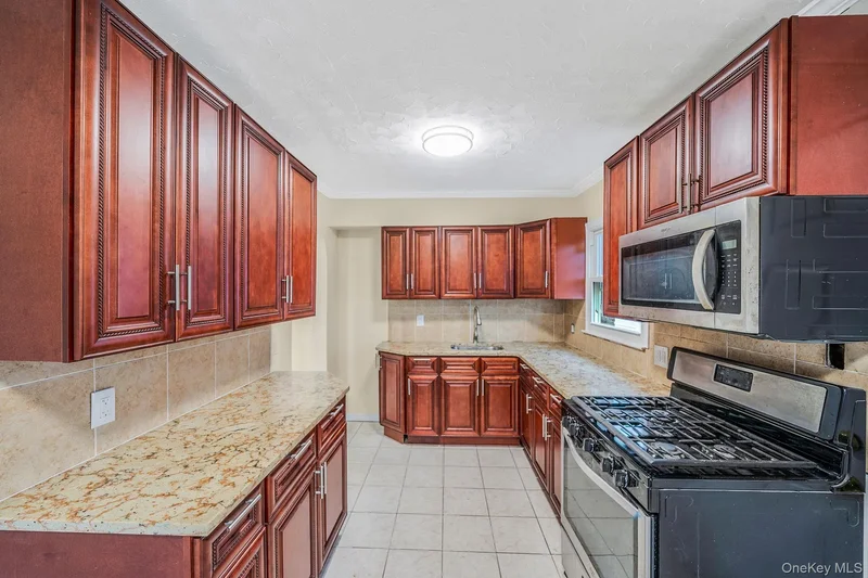 120-43 234th Street, Cambria Heights, NY 11411, New York, New York, United States. - Photo 10