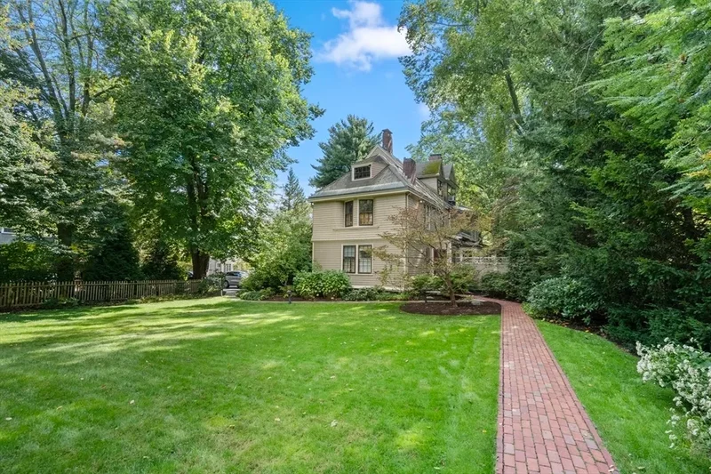 48 Hubbard Park Road, Cambridge, MA 02138, Cambridge, Massachusetts, United States. - Photo 29
