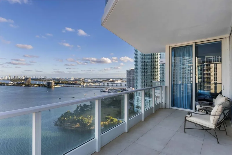 2020 N Bayshore Dr 2401, Miami, Florida, United States. - Photo 24