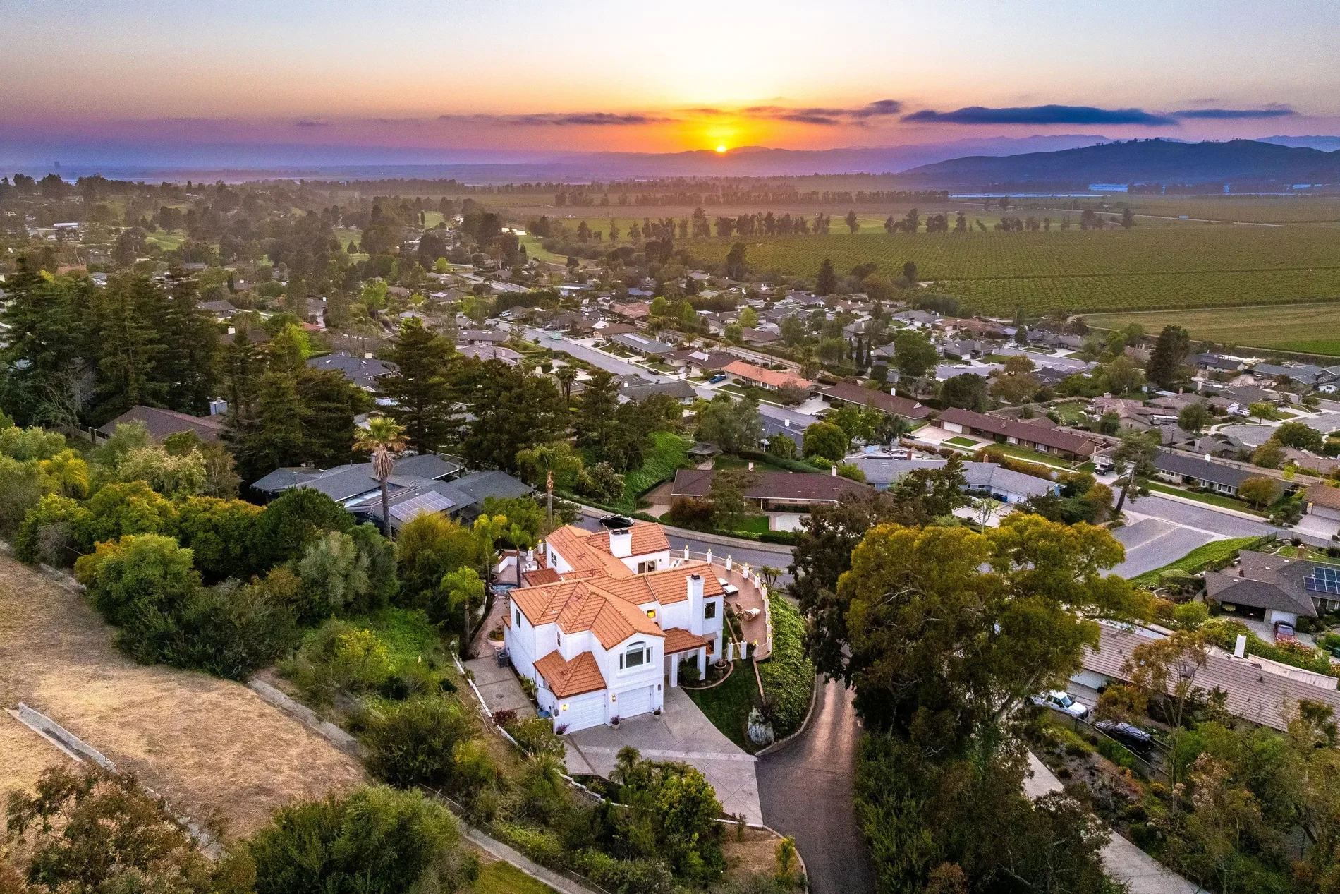 1074 Deseo Avenue, Camarillo, CA 93010, Camarillo, California, United States. - Photo 12