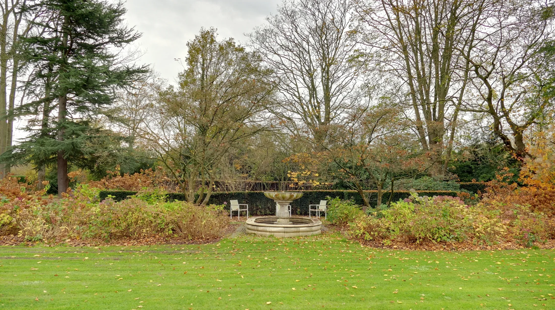 Exterior photo 2