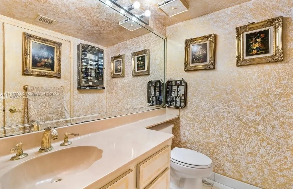 1717 N Bayshore Dr A-3451, Miami, Florida, United States. - Photo 14