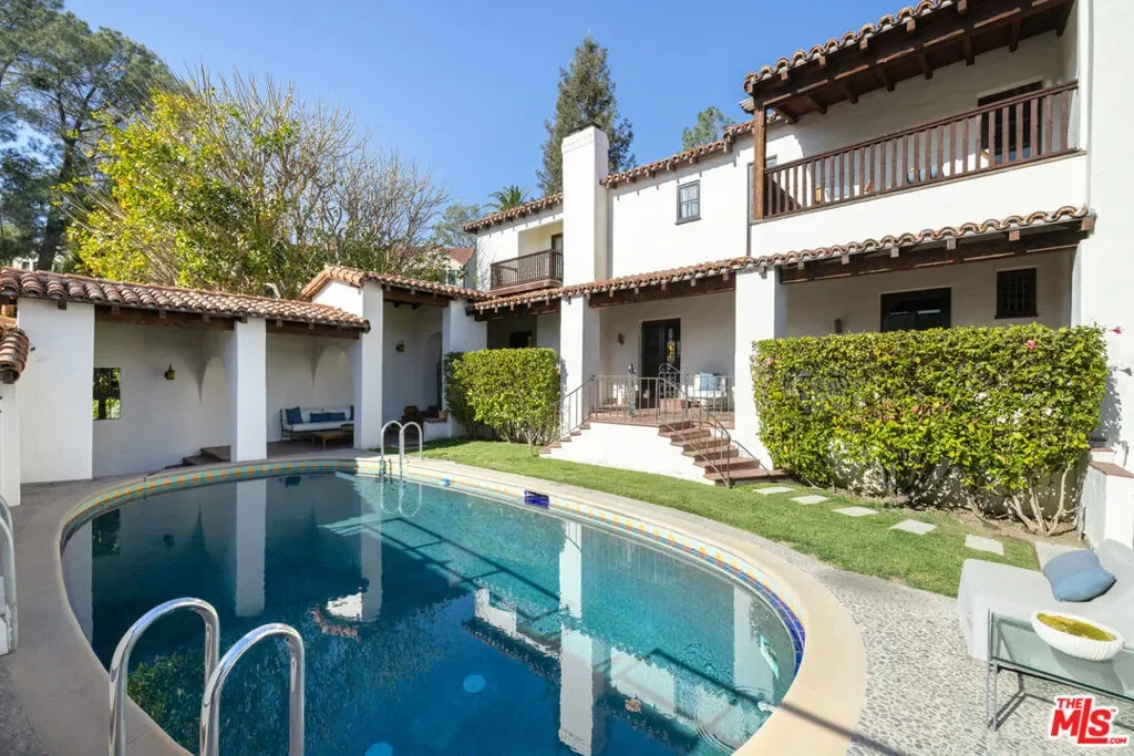 5470 Los Feliz Boulevard, Los Angeles, California, United States. - Photo 20