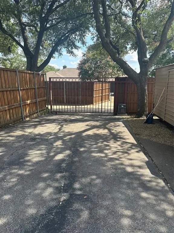6622 Regalbluff Drive, Dallas, Texas, United States. - Photo 4