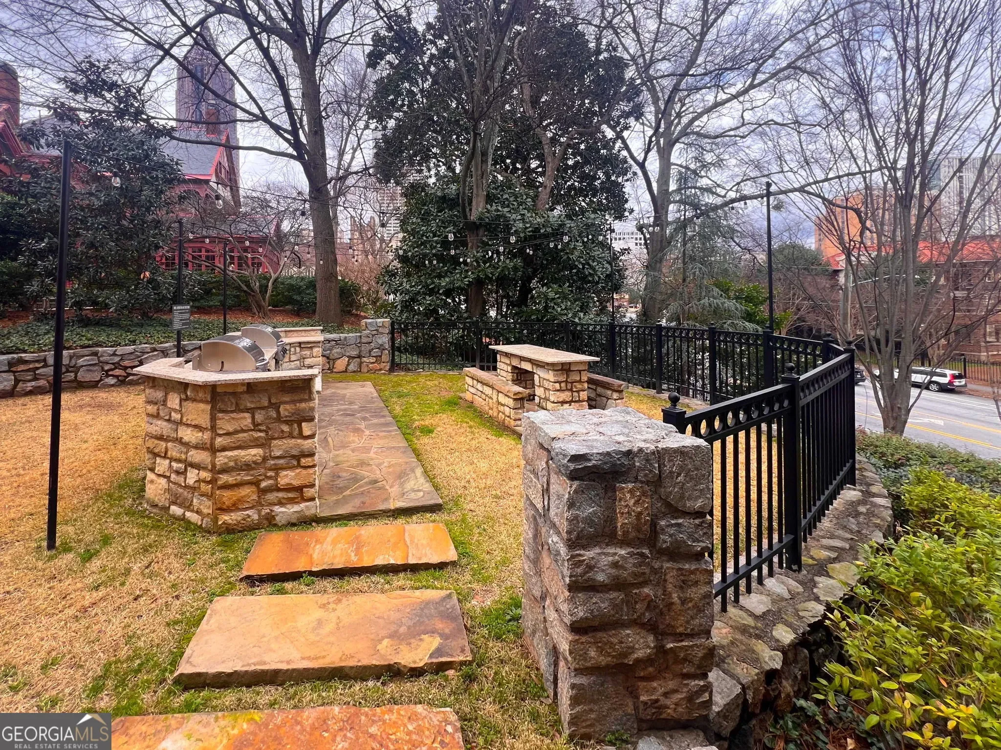 625 Piedmont AVE NE 2004, Atlanta, Georgia, United States. - Photo 14