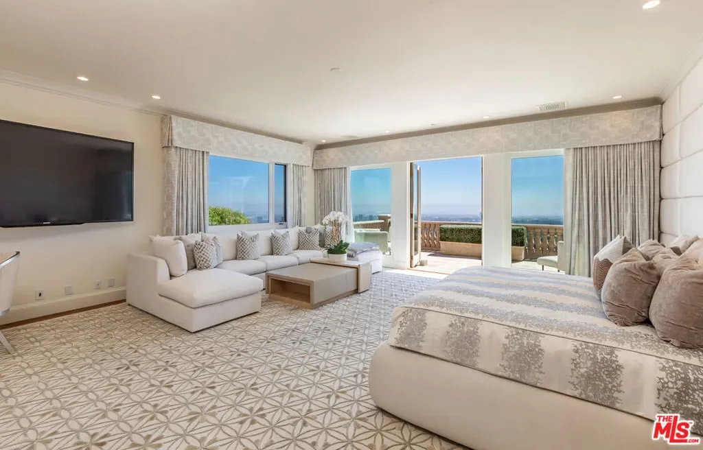 1309 Davies Drive, Beverly Hills, California, United States. - Photo 24
