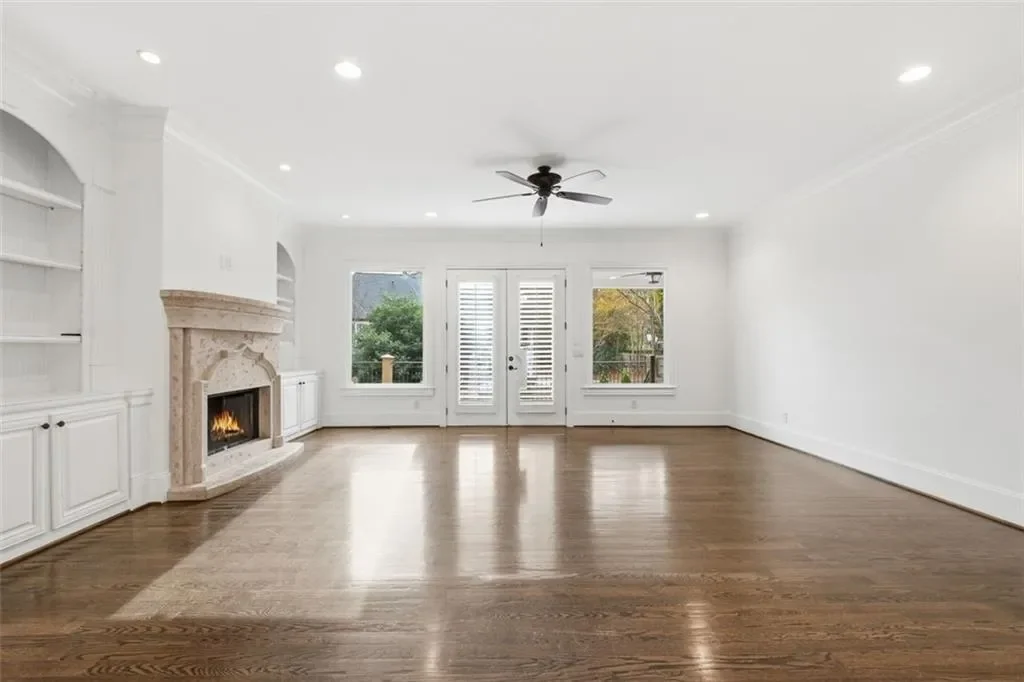 7611 Regency Circle, Sandy Springs, GA 30350, Atlanta, Georgia, United States. - Photo 9