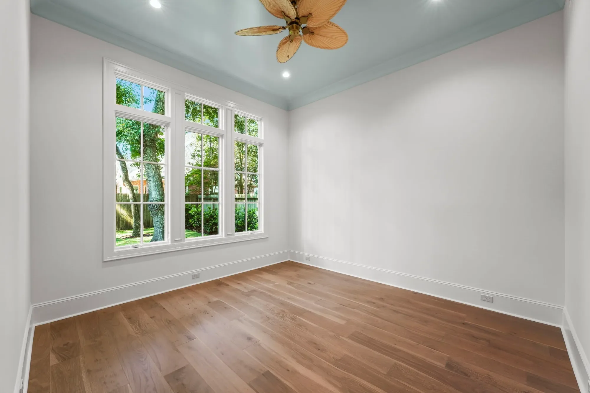 5 Hollymead Drive, The Woodlands, TX 77381, The Woodlands, Texas, United States. - Photo 17