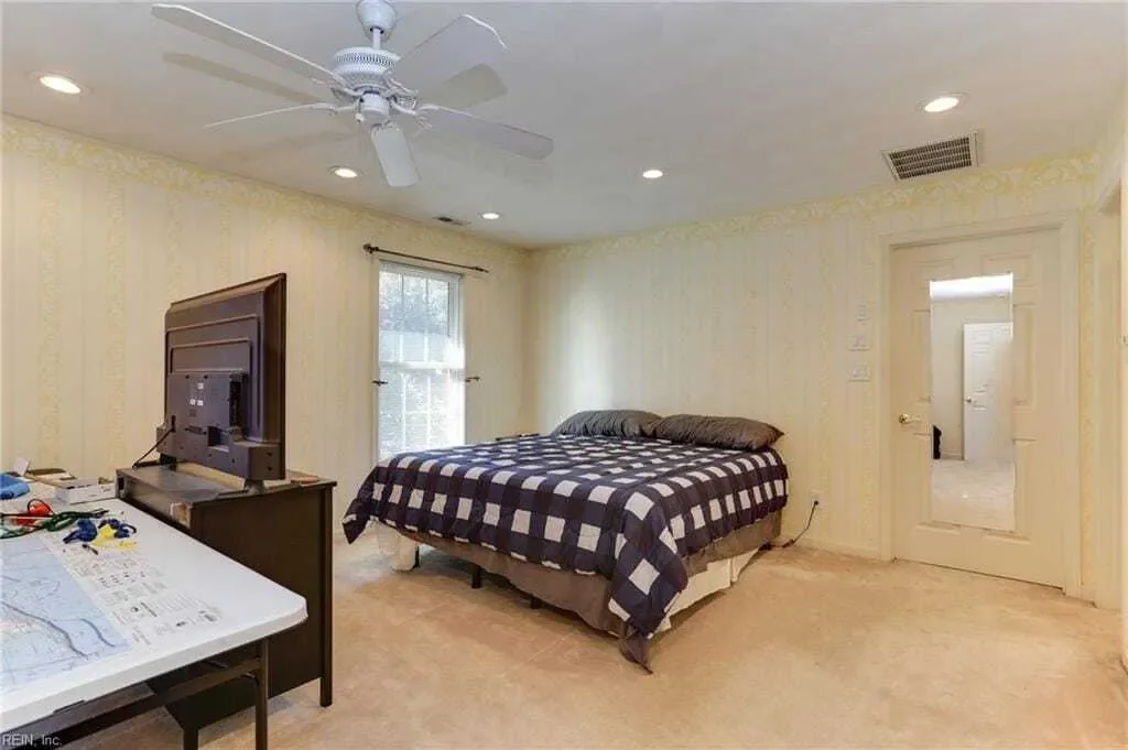 Gallery photo 10