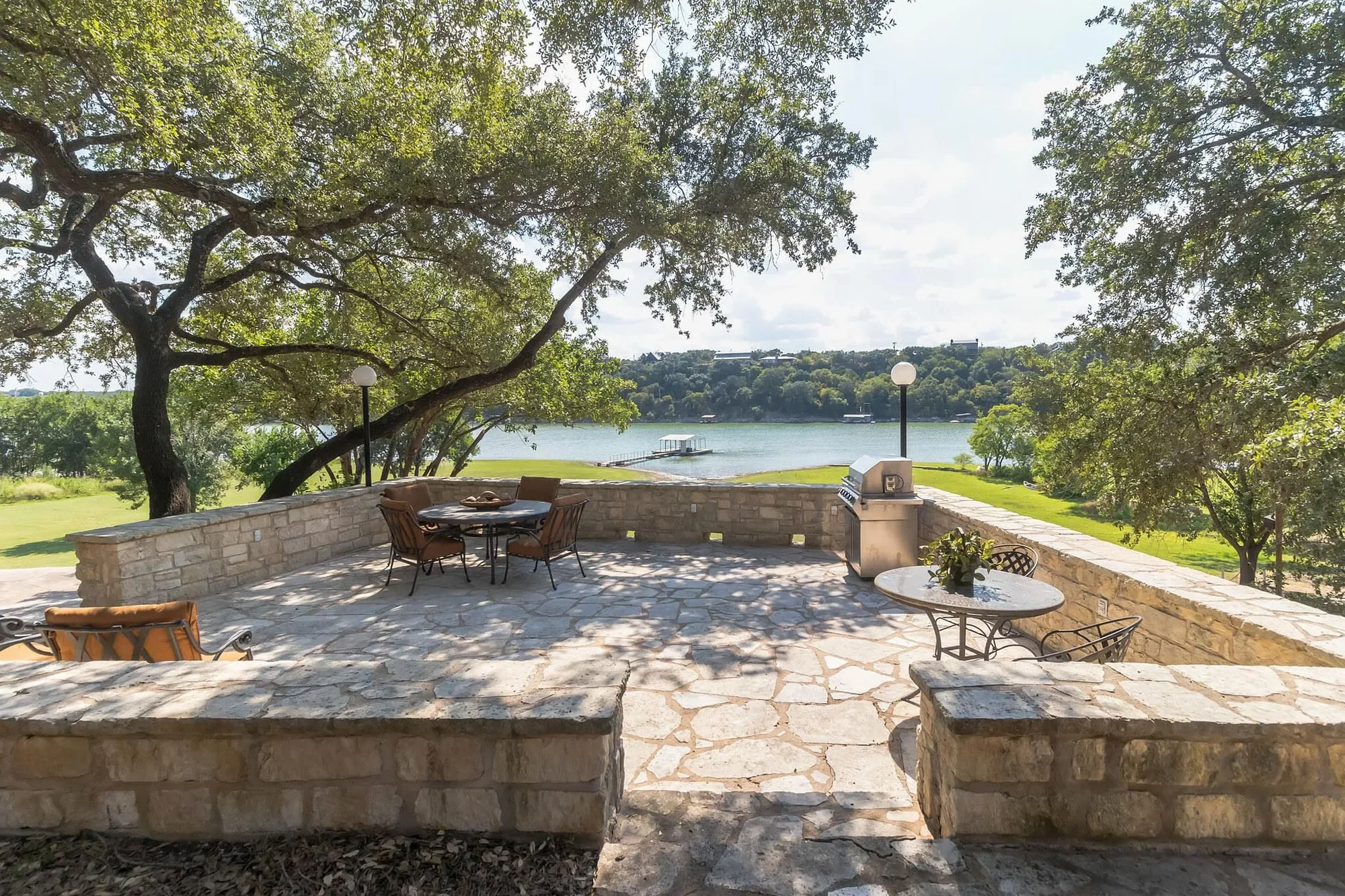 25201 & 25203 Lakeview DR, Spicewood, Texas, United States. - Photo 17