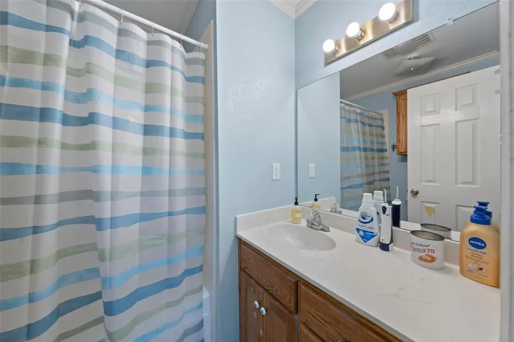 771 Hcr 2233, West, TX 76691, West, Texas, United States. - Photo 19