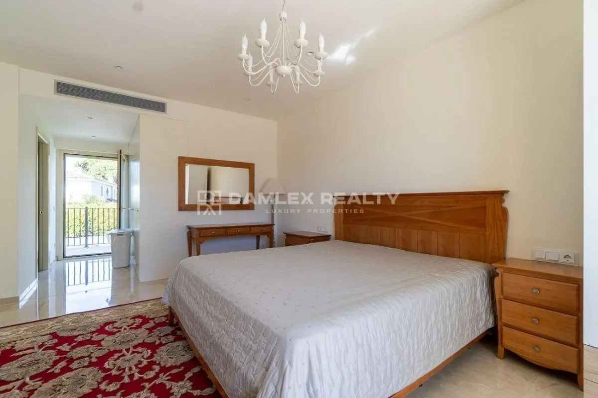Gallery photo 8