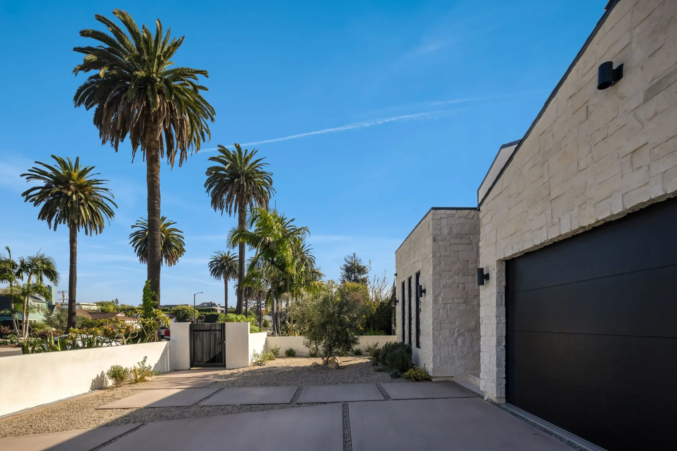 4029 East Boulevard , Los Angeles, CA 90066, Los Angeles, California, United States. - Photo 11