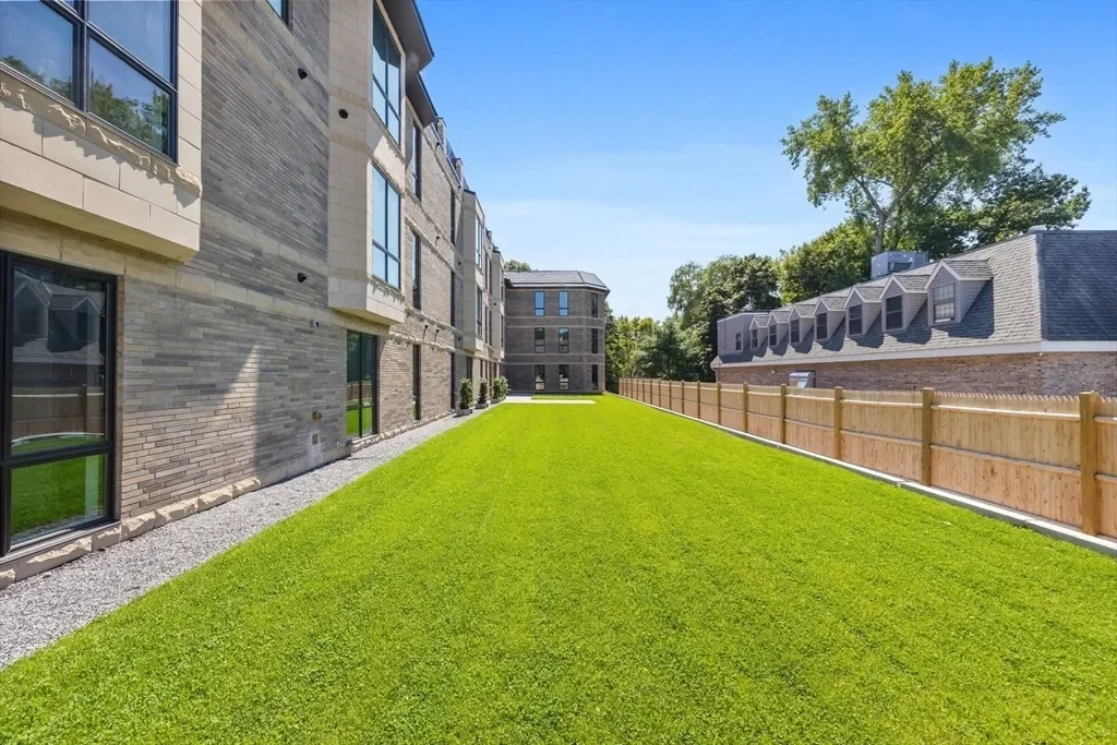 1114 Beacon St., Newton, Massachusetts, United States. - Photo 15