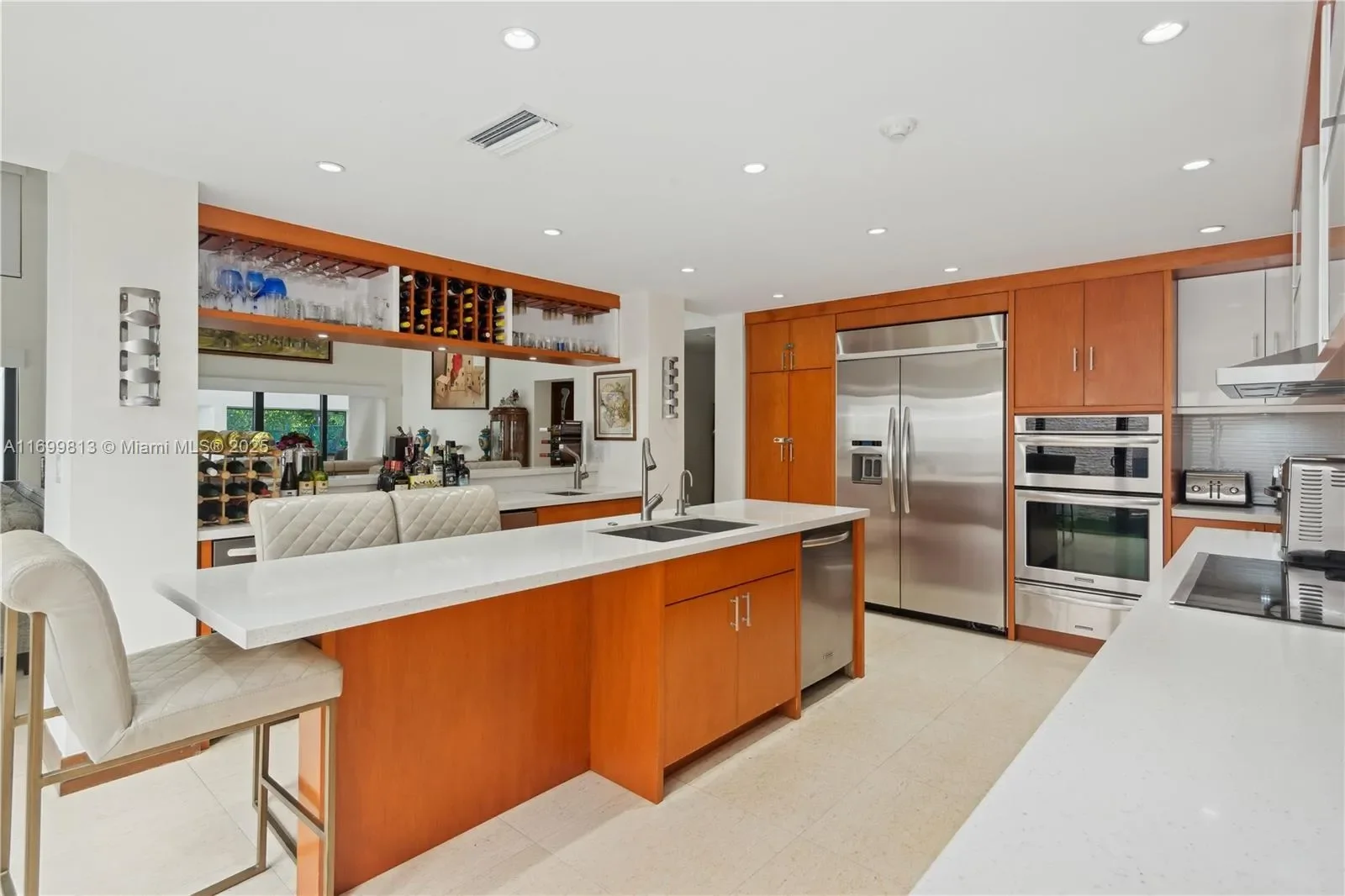 7001 Robles St, Miami, Florida, United States. - Photo 12