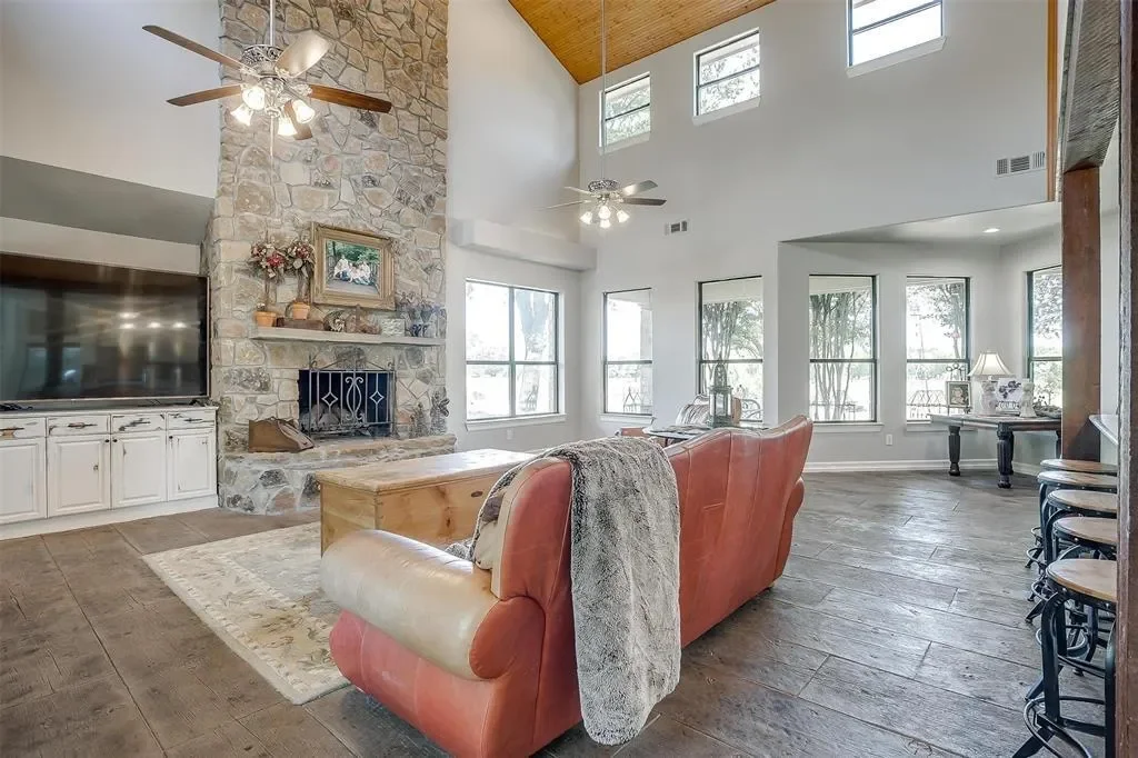 819 Old Annetta Road, Aledo, Texas, United States. - Photo 7