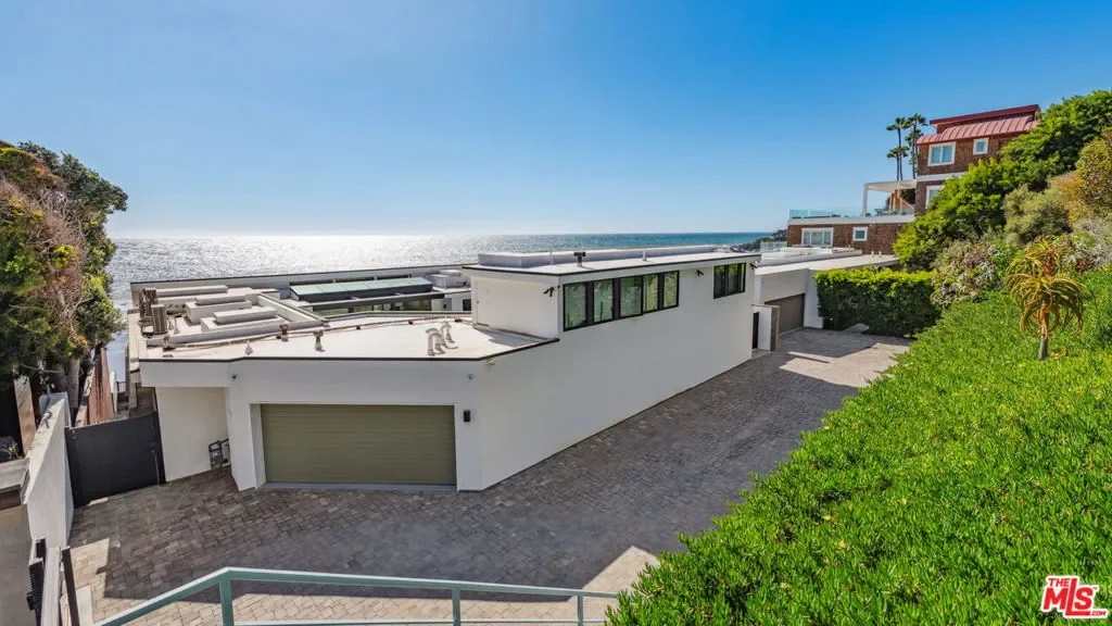 31388 Broad Beach Road, Malibu, California, United States. - Photo 42