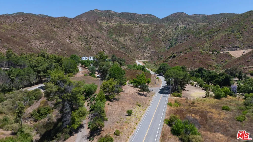 34067 Mulholland Highway, Malibu, California, United States. - Photo 29
