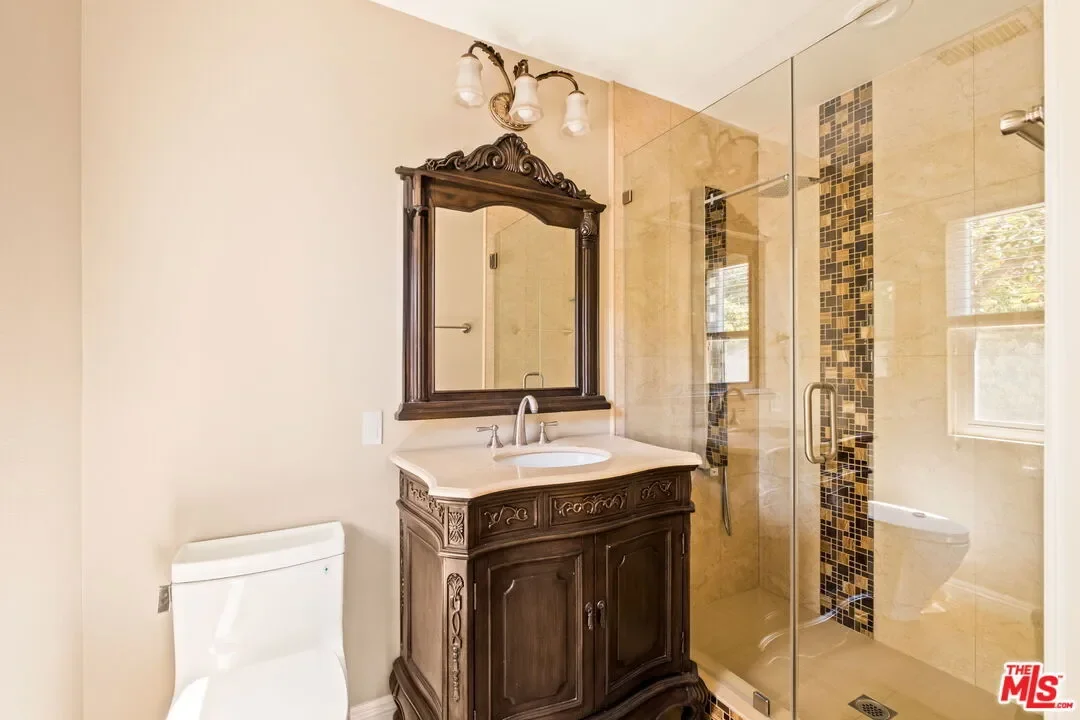 1047 Pomello Dr, Claremont, California, United States. - Photo 34