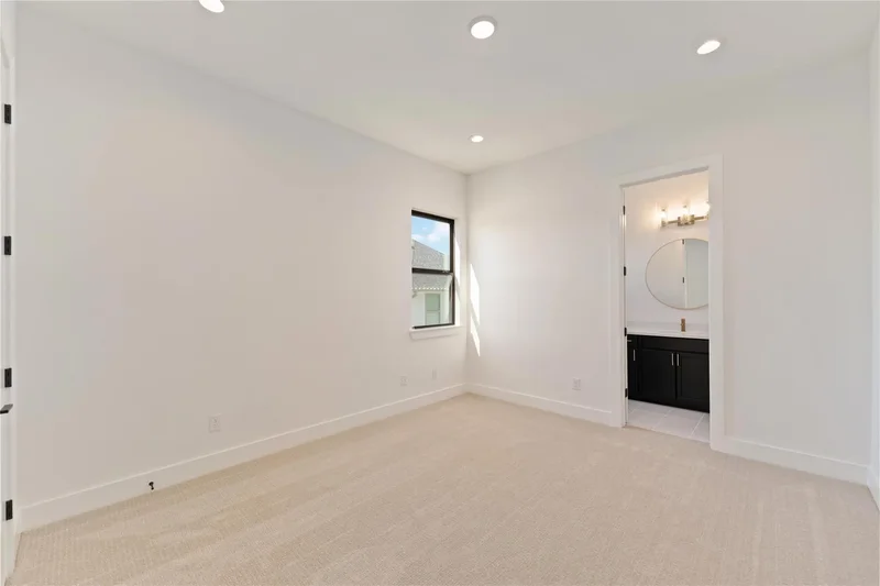 1458 Oak Tree Drive, Houston, Texas, United States. - Photo 23