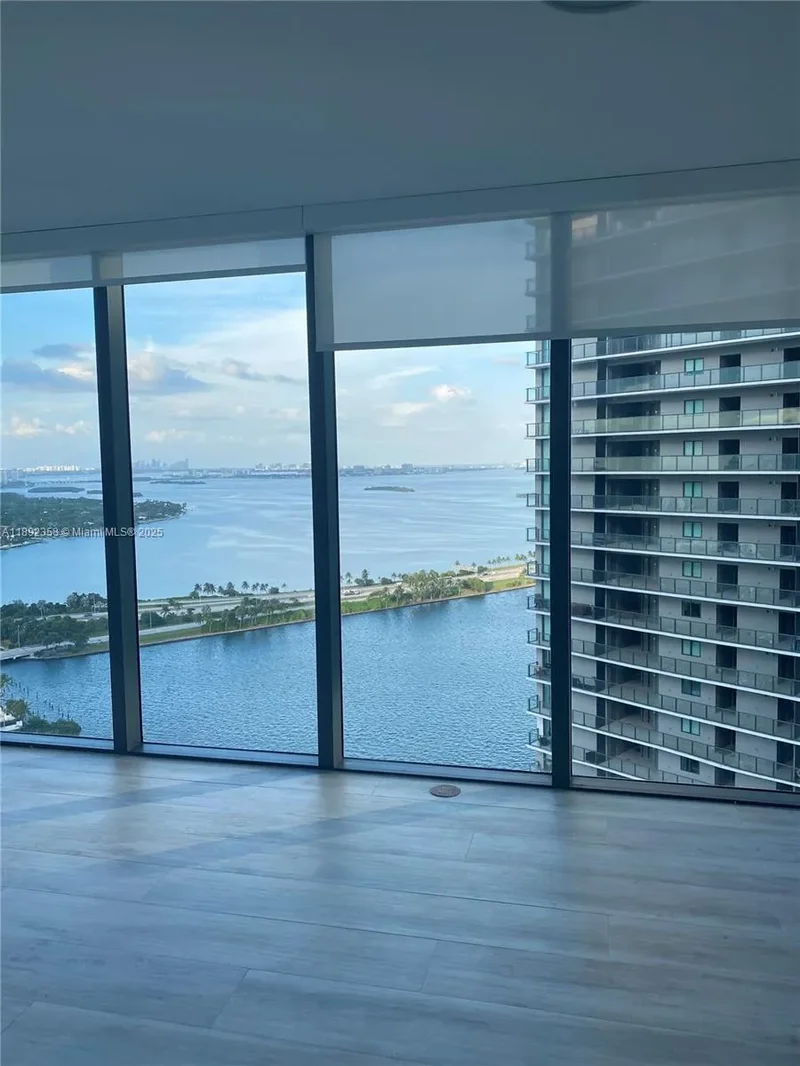650 NE 32nd St, Miami, Florida, United States. - Photo 4