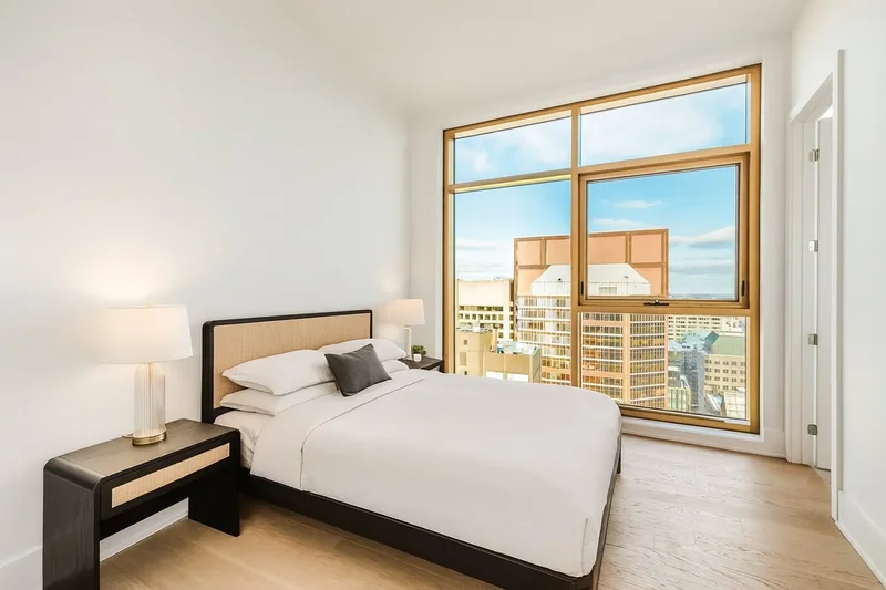 2060 Rue Peel, Apt. PH3302, Montreal, QC H3A0J1, Montreal, Quebec, Canada. - Photo 3
