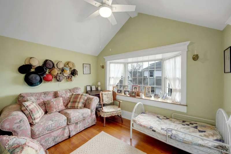 343 Rye Beach Avenue, Rye, New York, United States. - Photo 16