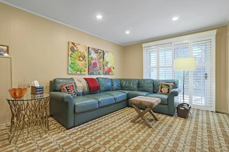 4525 Greystone Avenue, New York, New York, United States. - Photo 8