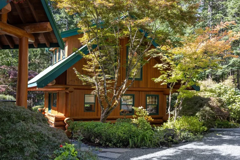 900 Spider Lake Rd, Qualicum Beach, British Columbia, Canada. - Photo 64