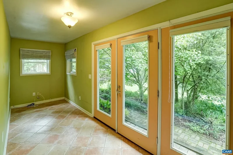 2425 JEFFERSON PARK AVE, Charlottesville, VA, 22903, USA, Charlottesville, Virginia, United States. - Photo 53