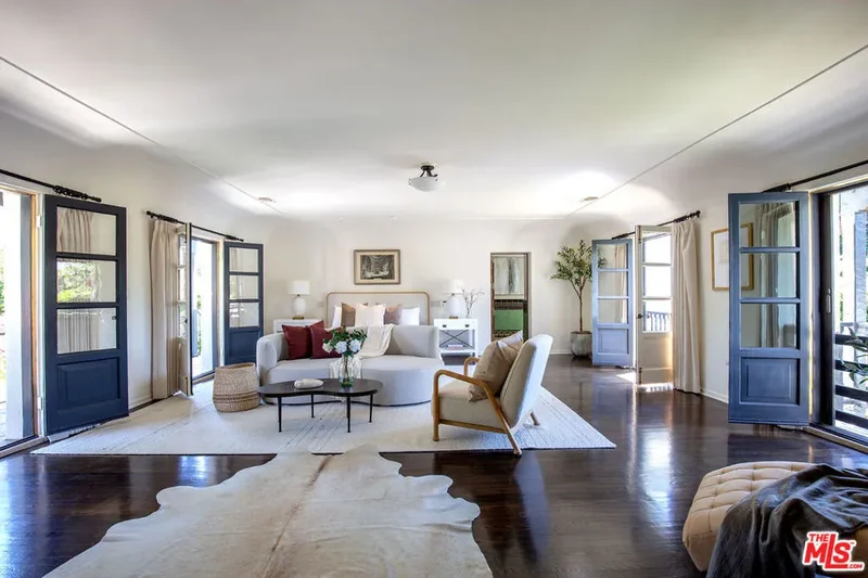 703 Walden Drive, Beverly Hills, California, United States. - Photo 7