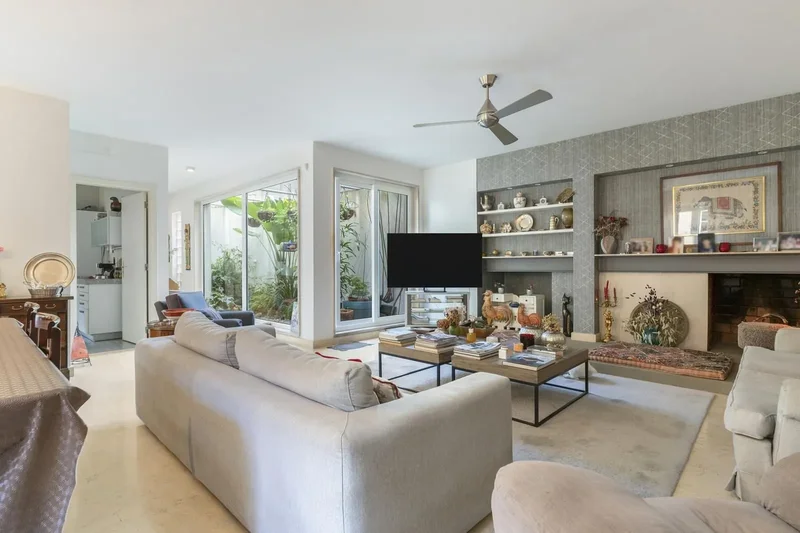 6 Bedroom House With Garden, Lapa, Lisboa