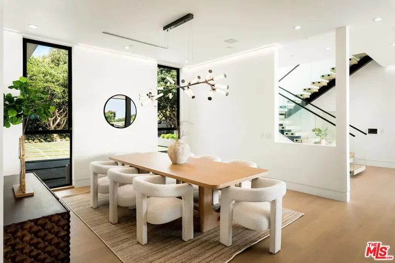 5931 Kanan Dume Road, Malibu, California, United States. - Photo 23