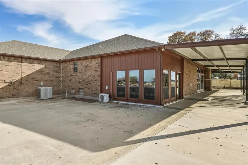 904 County Road 3341, Paradise, Texas, United States. - Photo 28