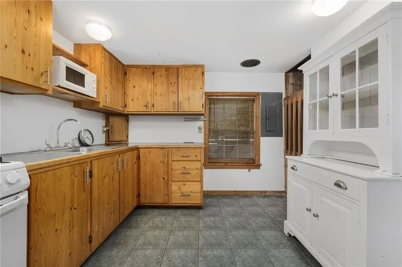 39 Walcott Avenue, Jamestown, RI, 02835, USA, Jamestown, Rhode Island, United States. - Photo 41