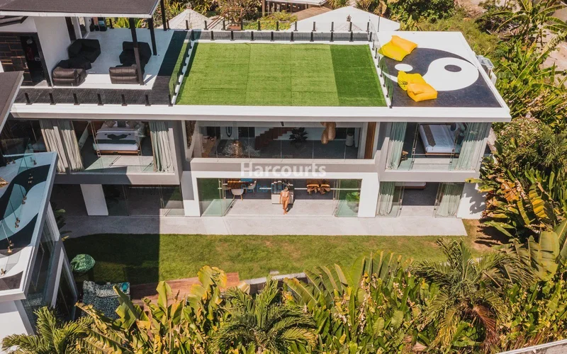 Magnificent 5-Bedroom Villa in Berawa