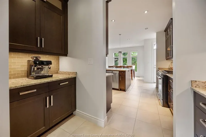 359 JORDAN Lane, Lakeshore, ON N8N 5E9, Windsor, Ontario, Canada. - Photo 15