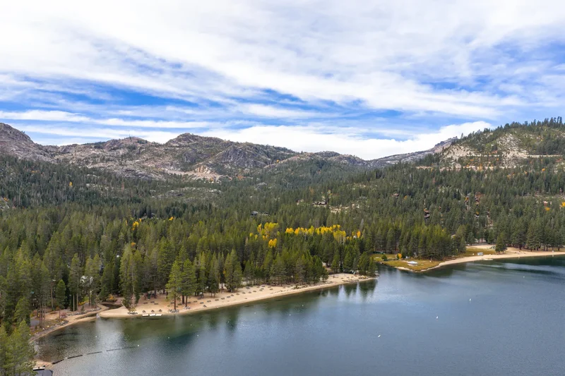 15321 South Shore Drive, Truckee, CA 96161, Truckee, California, United States. - Photo 27