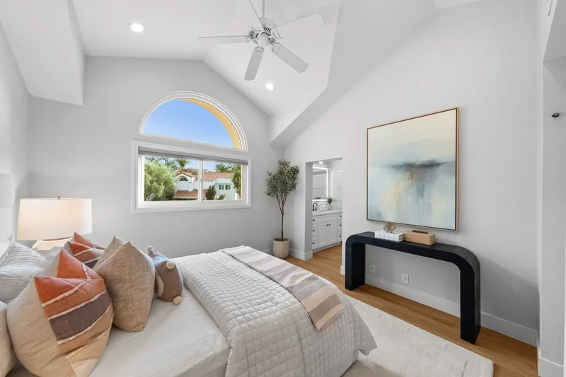 31 Mirador #34 , Irvine, CA 92612, Irvine, California, United States. - Photo 46